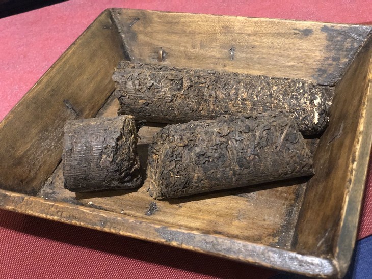 宽茶窄酒竹筒老六堡陈年黑茶80年代