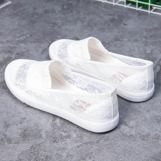 【服饰鞋包】飞耀平底透气网鞋蕾丝帆布鞋 商品图0