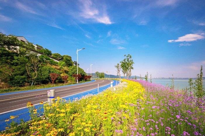 太湖蓝骑行.jpg 太湖蓝骑行.jpg