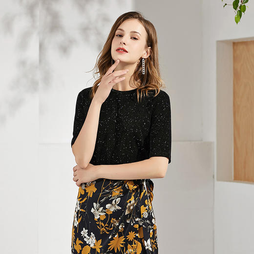 丁摩 夏季薄醋酸针织凉爽亮丝五分袖圆领针织上衣百搭T恤Q121120-HS-DY199 商品图3