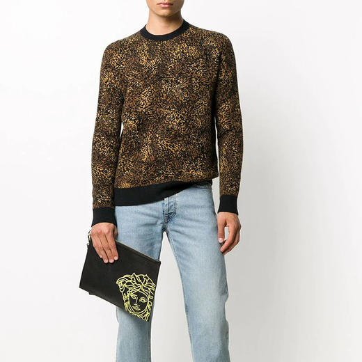 VERSACE 范思哲 男士牛皮美杜莎印花头像手拿包 黑色 DP85102 DVTG4M DNZ5H 商品图3