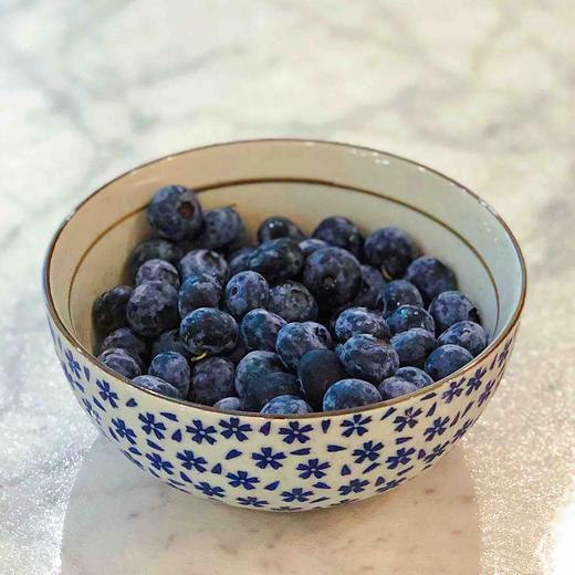【带枝蓝莓】枝冠 带枝蓝莓，口感纯甜，果粉充足，富含大量花青素 保护眼睛，手机党和小朋友最爱！ 商品图5