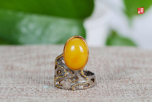 蜜蜡巴洛克风戒指 商品图1