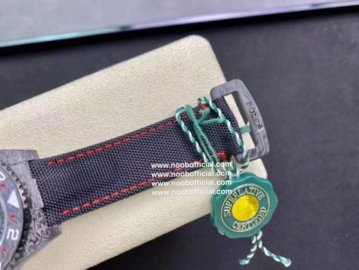 NOOB新品 匠心合一 追梦不止碳纤维定制版，腕表佩戴轻便，外表坚硬，每一只腕表都拥有不同的碳纤花纹。 【表壳】腕表尺寸40X12.4吻合原装。NOOB匠心铸造碳纤维劳力士的风采 商品图6