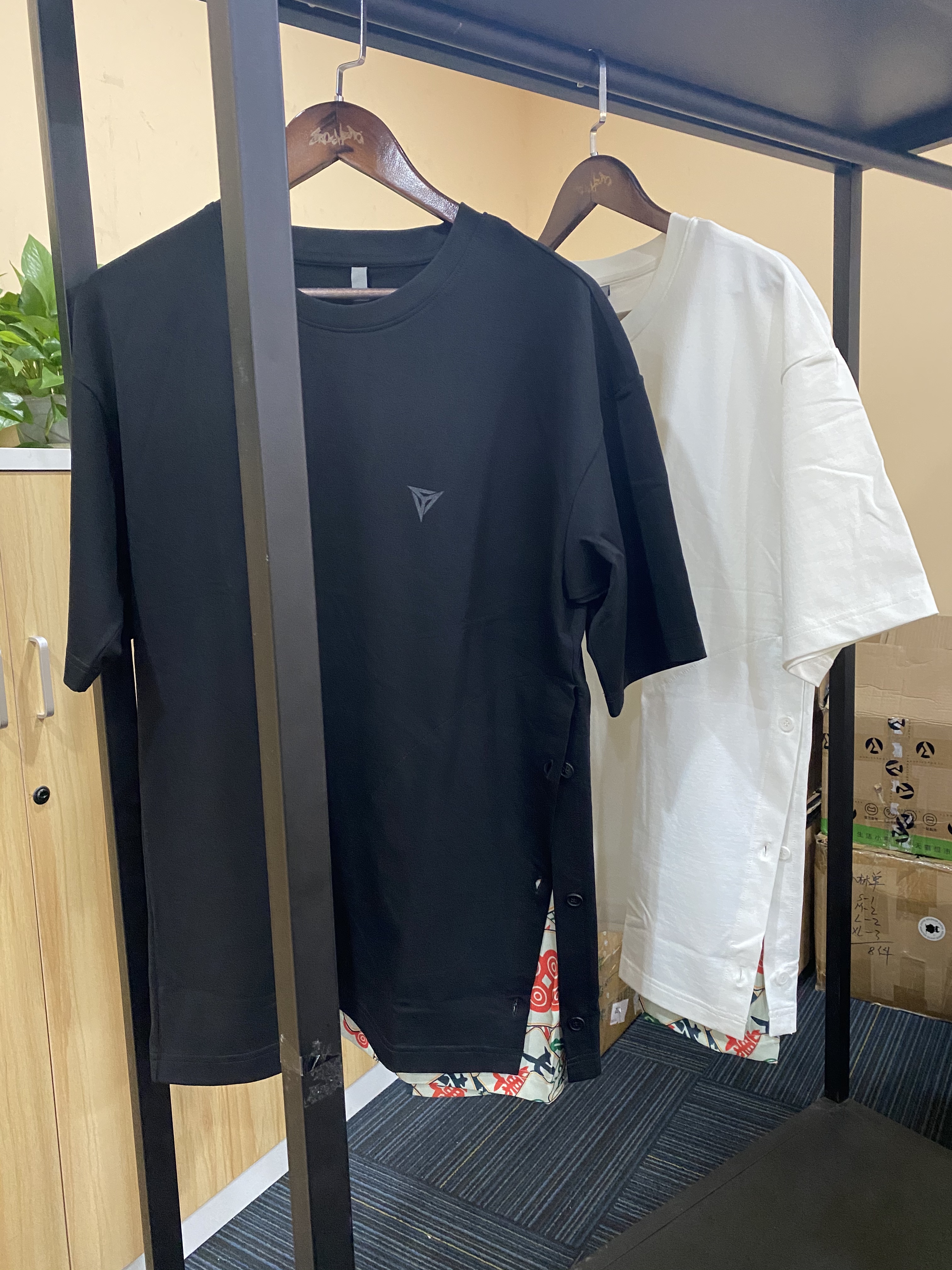 2122 SNOWHERO X YAKKY 麻将T恤