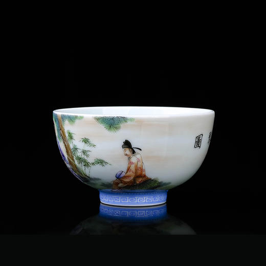 粉彩松下抚琴杯 商品图2