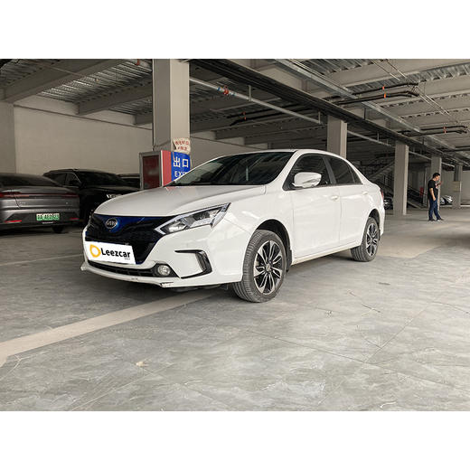 【特价月租-北京】比亚迪 秦EV300 豪华型 商品图2