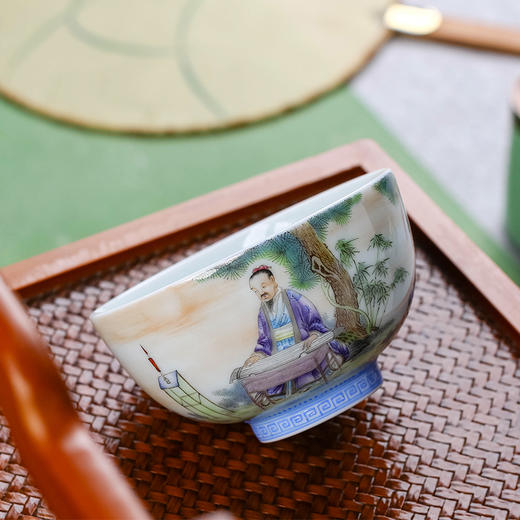 粉彩松下抚琴杯 商品图1