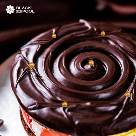 【熔岩（芒果＆草莓）巧克力蛋糕】鲜甜爆汁水果 融合黑巧克力，每一口都爱不释口 商品图1