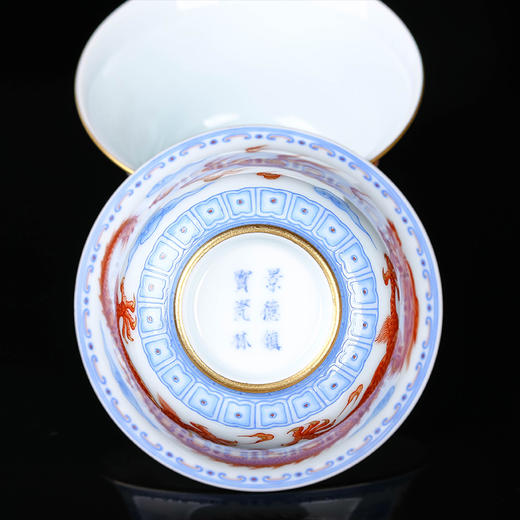 蓝边矾红龙纹杯 商品图4
