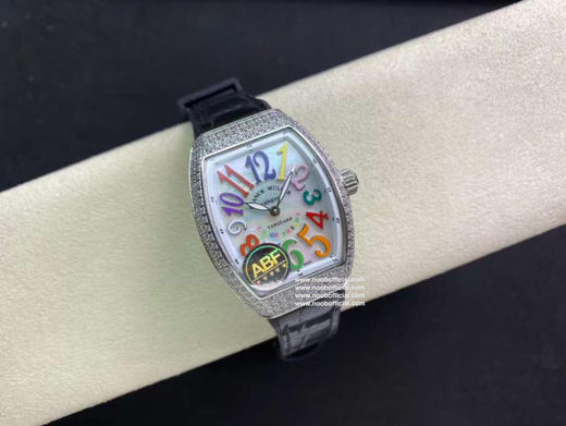 ABF 法兰克 法穆兰 女表 深海珍珠贝 V32 系列 1.字面以大西洋进口深海珍珠贝面 色泽光彩靓丽 拱形压弯贝壳成品率极低 再立体镶嵌 数字真丁 与原版保持100%一致 商品图2