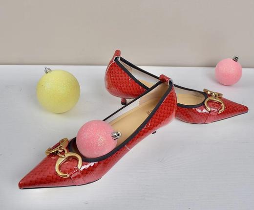 2021春季新款简洁鱼皮纹时装鞋尖头女单鞋通勤小跟鞋T21AE15851 商品图0