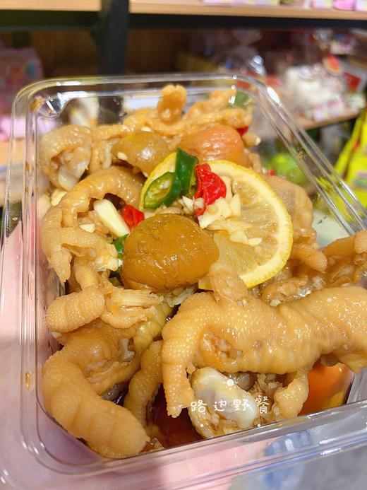 禧三缘话梅脱骨鸡爪半斤 商品图1