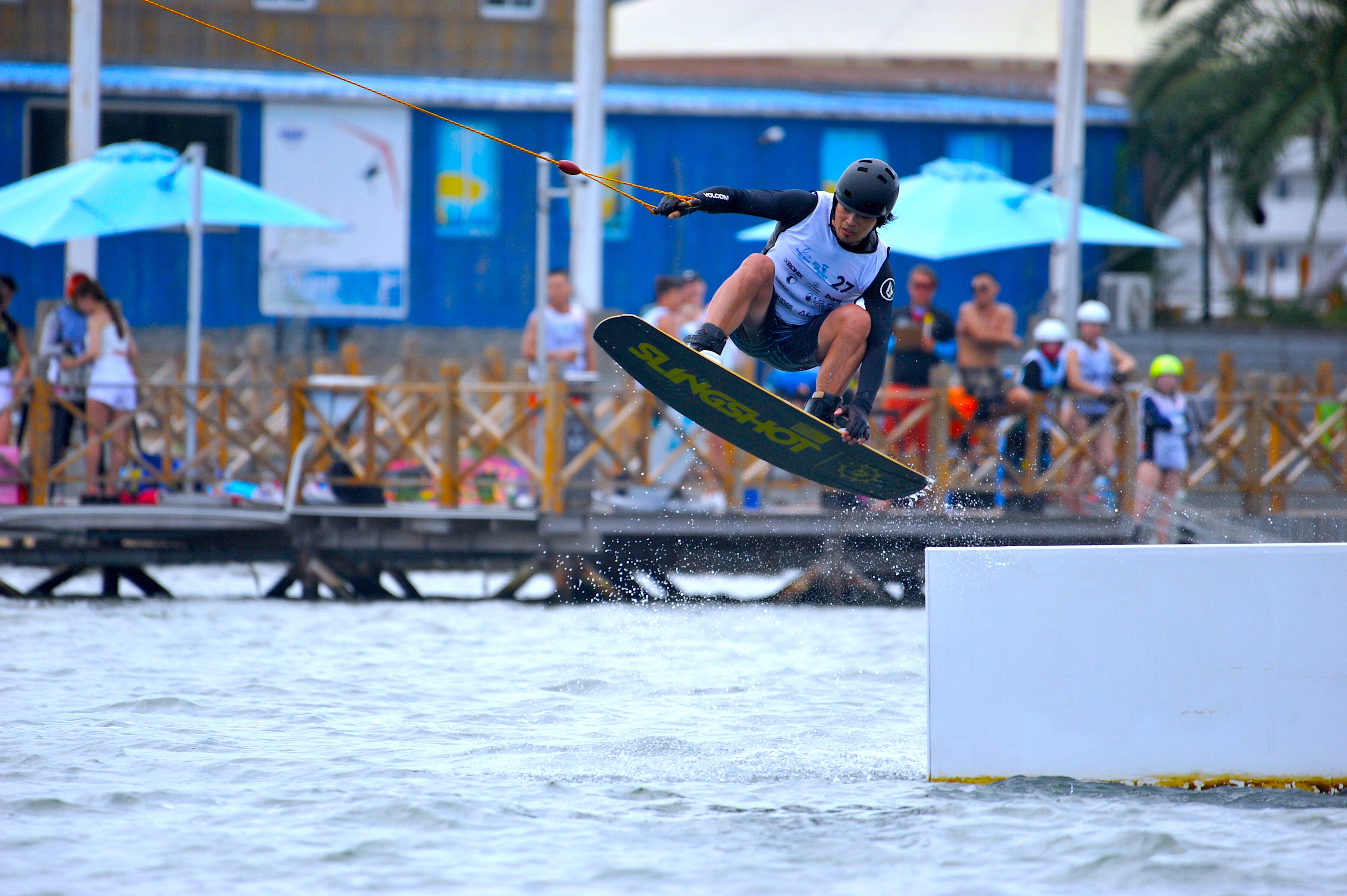 夏季玩水开板派对 | 7月17日，碧海金沙索道滑水公园邀您齐聚，开启夏日狂欢！