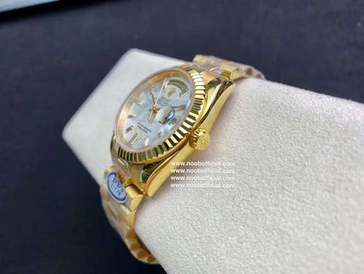 DDS 天空之作星期日历型系列36mm（m228239-0055）“真陨石”代用字面，来自遥远的外太空，采用瑞典进口Muonionalusta陨铁打造而成，精心挑选每一片 商品图6