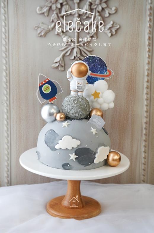 月球漫步宇航员蛋糕 商品图0