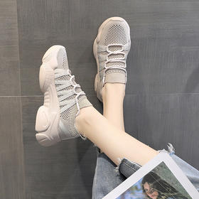 【服饰鞋包】皮利金厚底增高透气镂空网面运动凉鞋