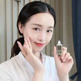 10年黄气有救了？！这瓶好用到逆天的美白油，连陈年老斑都能去掉！