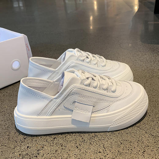 【服饰鞋包】谷韵女生小白鞋薄款大头厚底时尚老爹皮鞋 商品图2