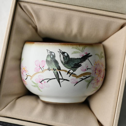 「景德镇粉彩手绘水点桃花主人杯」花鸟月白汝瓷 开片主人杯 复古主人杯 商品图2