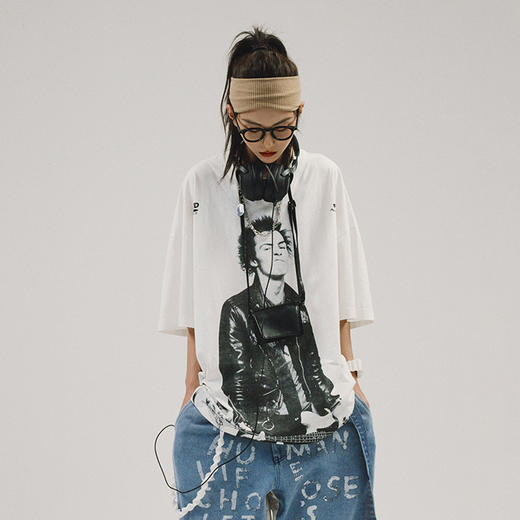 POH  人物胶片贝斯手印花国潮上衣服宽松落肩短袖T恤男女潮流潮牌 商品图3