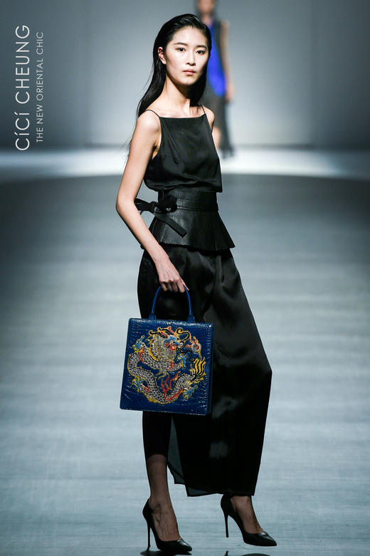 熙上CICICHEUNG 古董老绣片鳄鱼皮包 商品图6