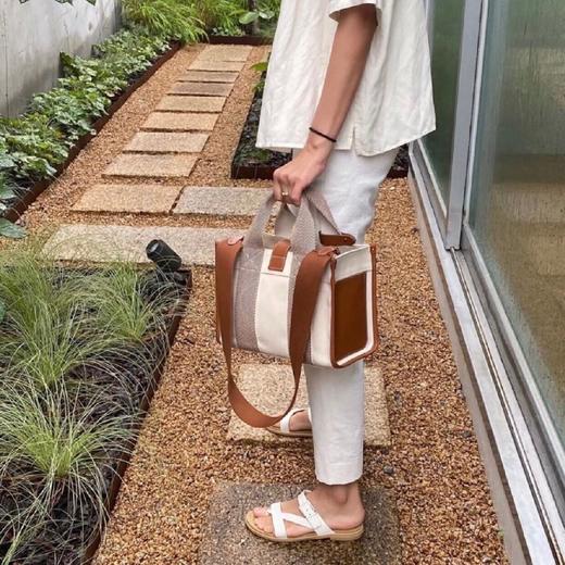 神仙托特包！秒杀！2021新款潮春夏时尚手提单肩包托特包帆布包妈咪包 百搭实用 超大容量超实用 经典帅气 时尚不累肩 简约大方 高雅有气质 预售！ 商品图1