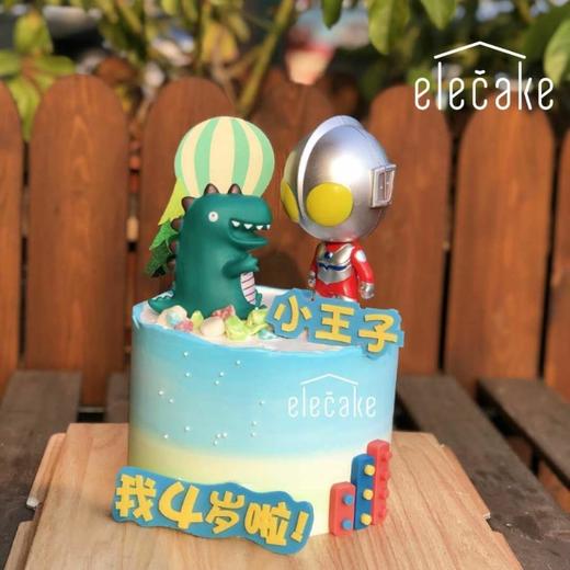 Q版超人恐龙童趣蛋糕 商品图1