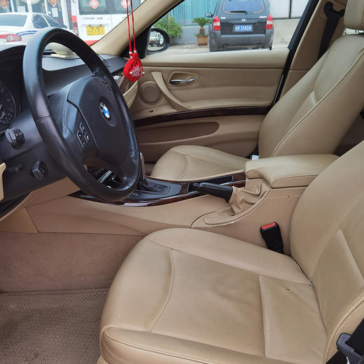 【特价月租-北京】宝马 3系 320i 豪华型 商品图3