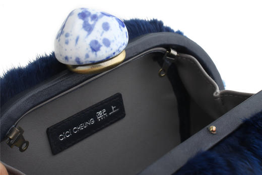 熙上CICICHEUNG 貂毛晚礼包 商品图3