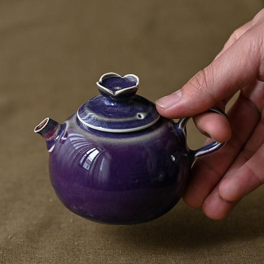 「景德镇手工钧瓷小茶壶」高温原矿窑变釉 白瓷球孔茶壶 家用陶瓷泡茶小壶 商品图0