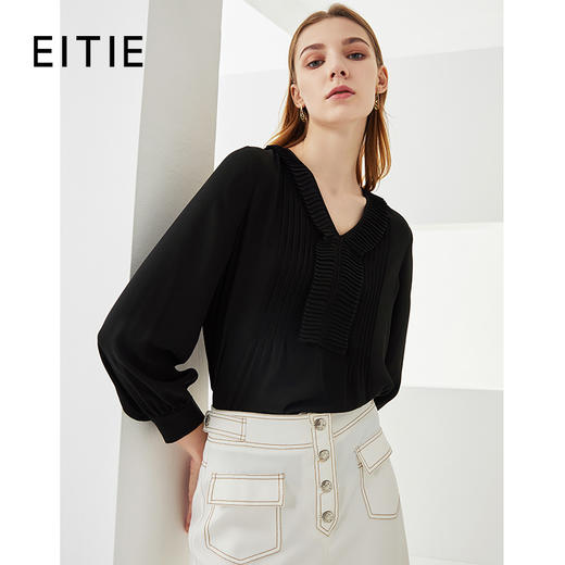 EITIE爱特爱秋季新款通勤显瘦V领复古直筒百搭灯笼袖雪纺上衣C2113810 商品图0