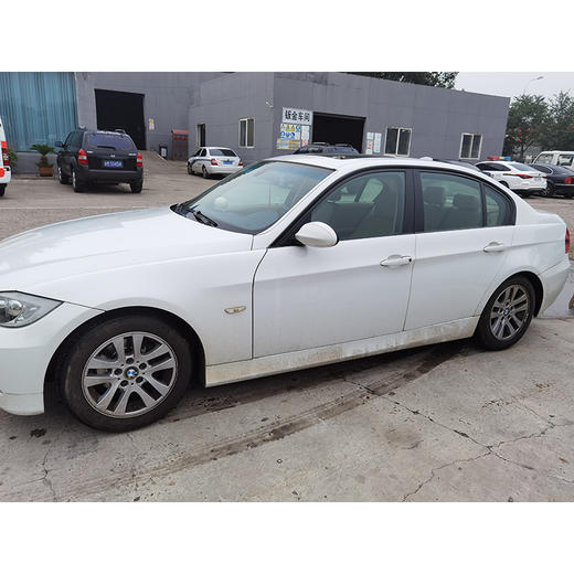 【特价月租-北京】宝马 3系 320i 豪华型 商品图2