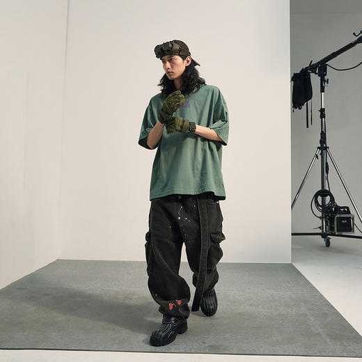 POH「新浪潮」 人像剪贴画圆领复古短袖T恤男潮流街头宽松上衣Tee 商品图3