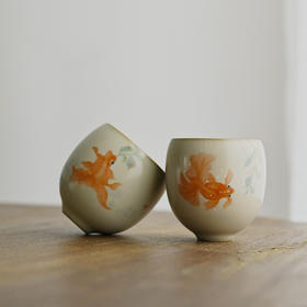 「景德镇中号主人杯」手工官汝窑开片 浅秘色手绘年年有余蛋蛋杯