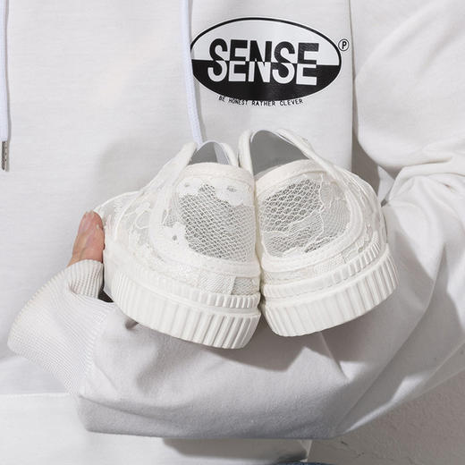 【蕾丝松紧小白鞋】蓓尔平跟一脚蹬运动帆布鞋 商品图2