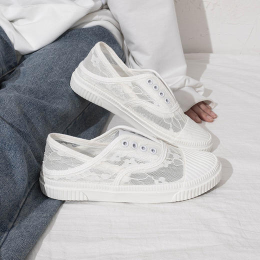 【蕾丝松紧小白鞋】蓓尔平跟一脚蹬运动帆布鞋 商品图0