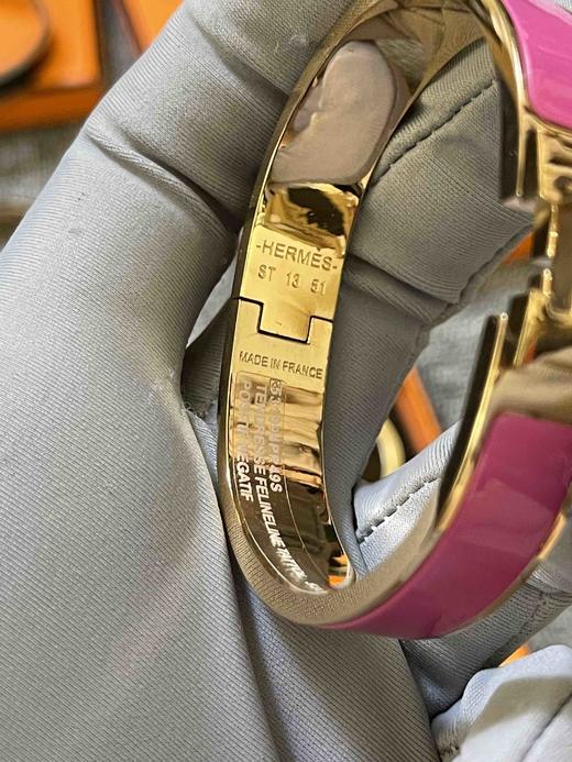 如图爱马仕H原单手镯，珐琅+合金，正品材质一样，样板清仓，有盒子，17厘米以下手围可戴，原价299 商品图7