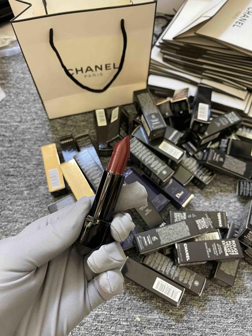 外贸原单高品质口红💄特价清仓活动，包装和颜色都是一比一，香味也是一样，88一支，158任选2支，超值， 商品图9