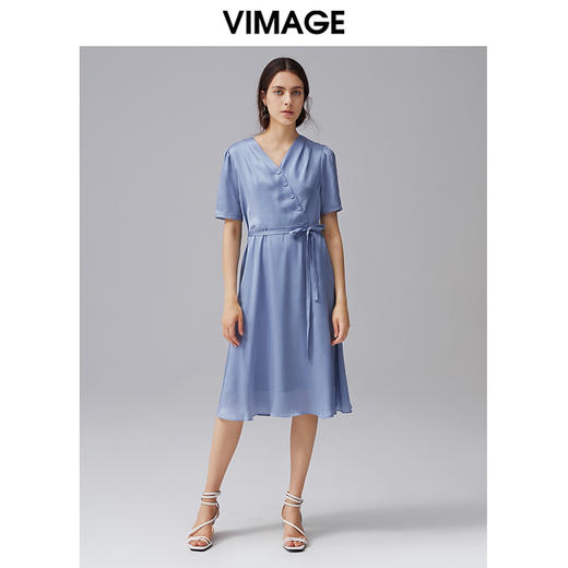 VIMAGE纬漫纪夏季新款V领系带高腰显瘦气质连衣裙长款薄V1507178 商品图1
