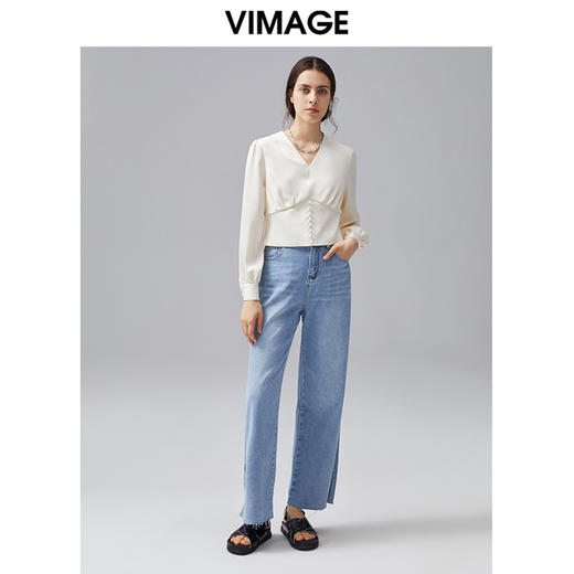 VIMAGE纬漫纪新款时尚通勤V领显瘦百搭小上衣女VC2113214 商品图1