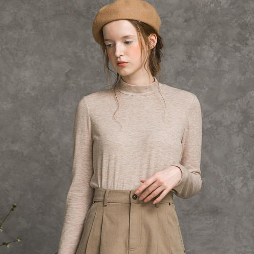 Famecoco范可儿纯色T恤女秋季百搭简约半高领打底衫上衣F216BB009 商品图3