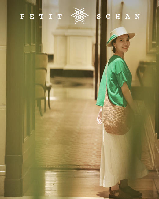 PETIT SCHAN小闪 #028 Jane’s lips 么么哒 日本进口真丝缎立体嘴唇极细麦杆法式平顶草帽 商品图5