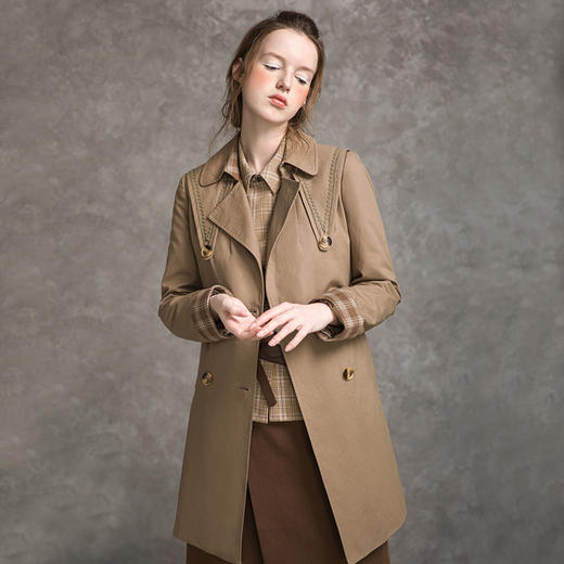 Famecoco范可儿风衣女士秋经典休闲绣花中长款外套F216AA002 商品图0