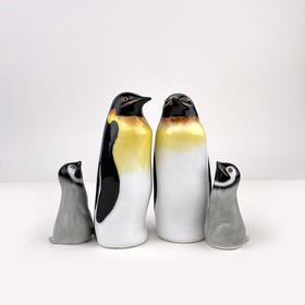 不仁斋薛继业陶瓷雕塑釉上彩手绘帝王大企鹅小企鹅