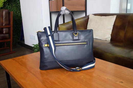 夏日特惠💰680 巴利手提斜挎包2826-2 原版牛皮、高清五金logo标志 商品图0