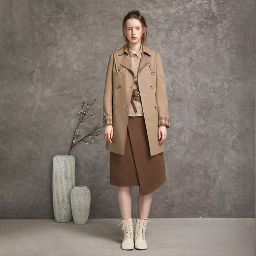 Famecoco范可儿风衣女士秋经典休闲绣花中长款外套F216AA002 商品图3