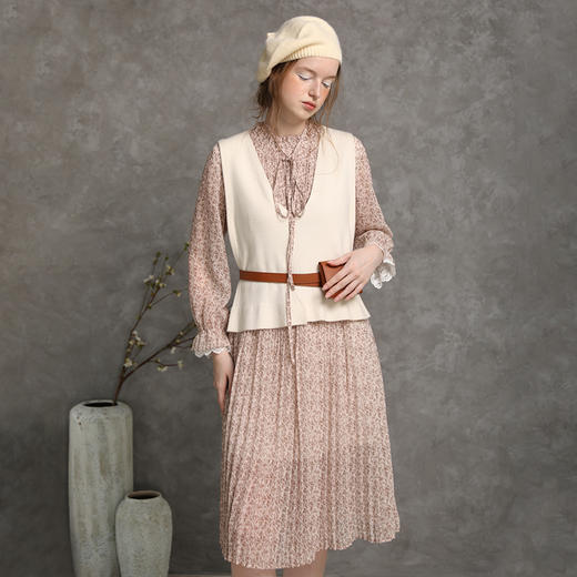 Famecoco范可儿碎花连衣裙秋两件套百褶裙马甲套装裙F216EA008 商品图3