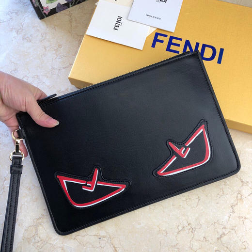 夏日特惠💰350 芬迪手包2120 新款上市，优质的平纹皮手包 商品图8