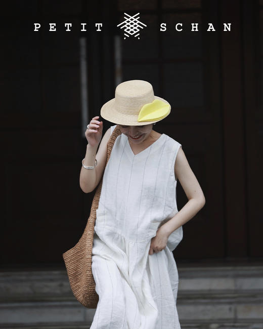 PETIT SCHAN小闪 #028 Jane’s lips 么么哒 日本进口真丝缎立体嘴唇极细麦杆法式平顶草帽 商品图2